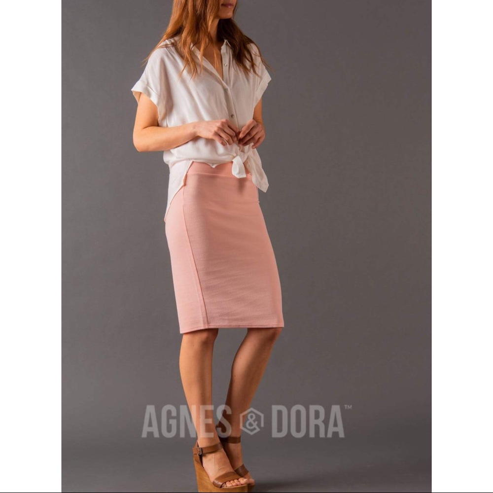 Agnes & Dora Pencil Skirt Blush Pink Stretchy Knit